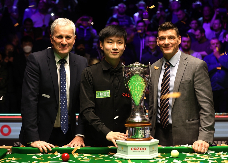 颖而出无疑 颖而出无疑