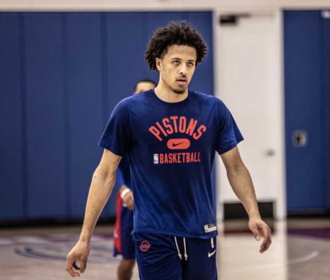 亚历山大 亚历山大